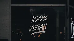 In Wien findest du pflanzliche Klassiker völlig neu interpretiert